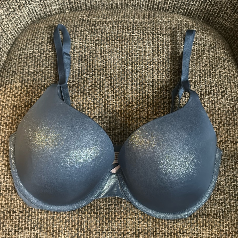 Victoria’s Secret Perfect Shape Bra size 32DD